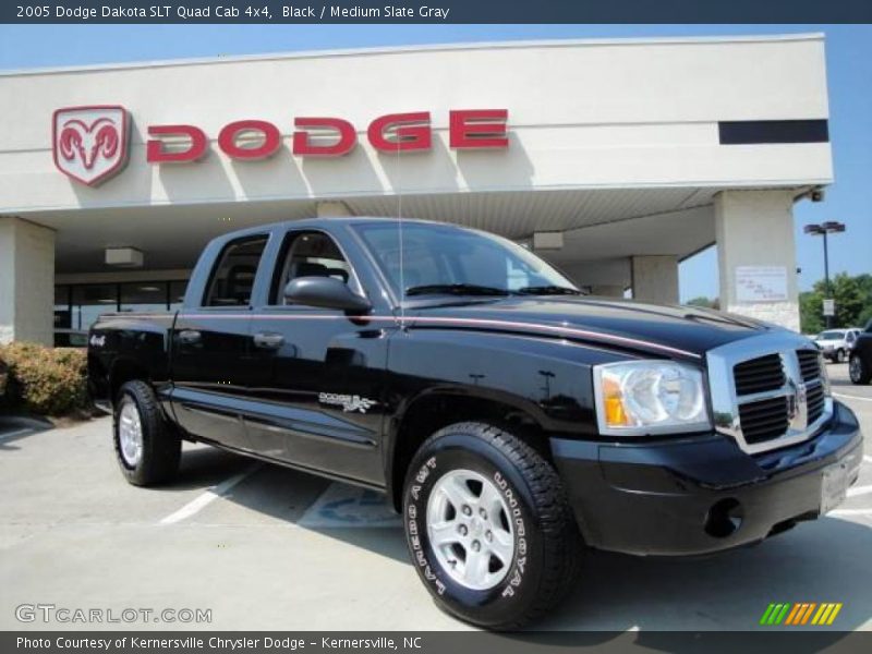 Black / Medium Slate Gray 2005 Dodge Dakota SLT Quad Cab 4x4