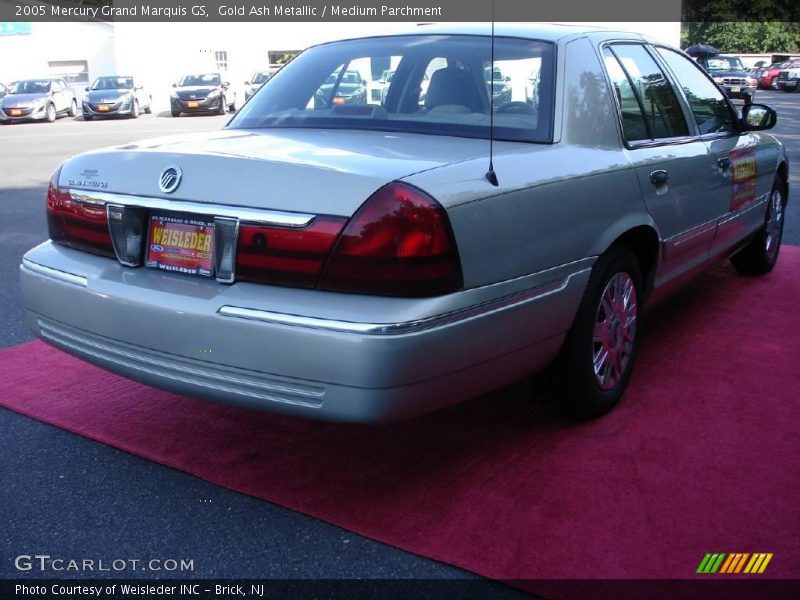 Gold Ash Metallic / Medium Parchment 2005 Mercury Grand Marquis GS