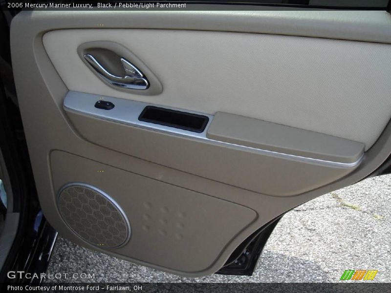 Black / Pebble/Light Parchment 2006 Mercury Mariner Luxury