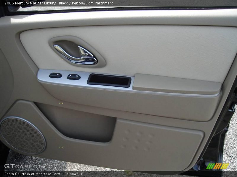 Black / Pebble/Light Parchment 2006 Mercury Mariner Luxury