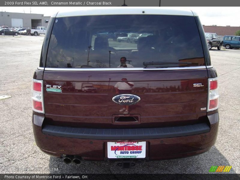 Cinnamon Metallic / Charcoal Black 2009 Ford Flex SEL AWD