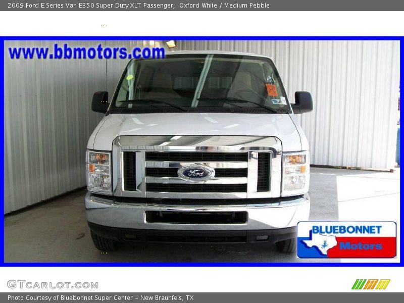 Oxford White / Medium Pebble 2009 Ford E Series Van E350 Super Duty XLT Passenger