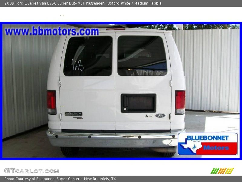 Oxford White / Medium Pebble 2009 Ford E Series Van E350 Super Duty XLT Passenger