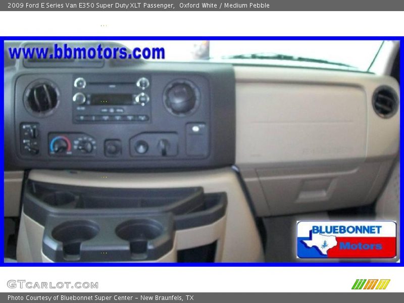 Oxford White / Medium Pebble 2009 Ford E Series Van E350 Super Duty XLT Passenger