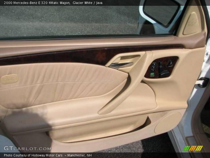 Glacier White / Java 2000 Mercedes-Benz E 320 4Matic Wagon