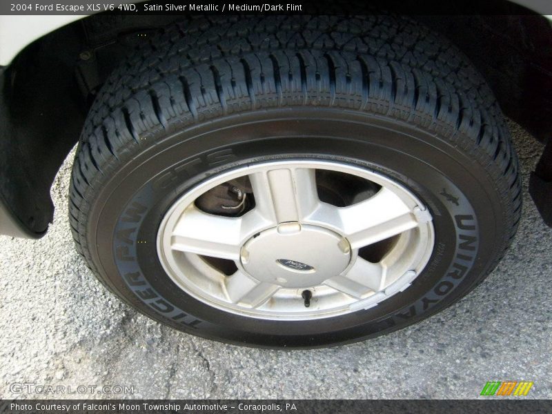 Satin Silver Metallic / Medium/Dark Flint 2004 Ford Escape XLS V6 4WD