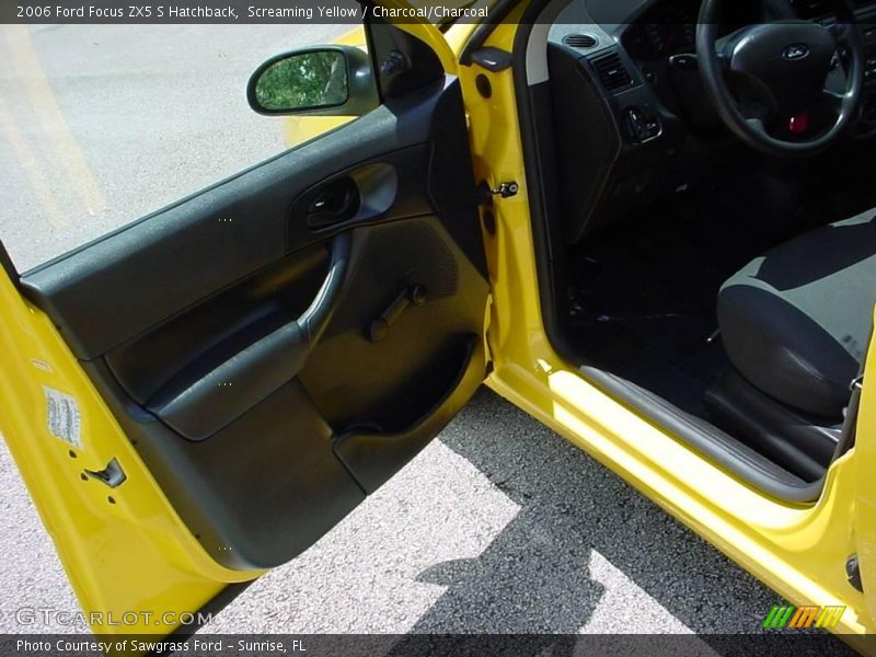 Screaming Yellow / Charcoal/Charcoal 2006 Ford Focus ZX5 S Hatchback