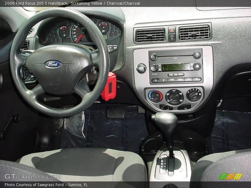 Screaming Yellow / Charcoal/Charcoal 2006 Ford Focus ZX5 S Hatchback