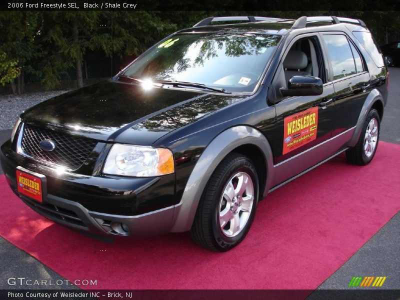 Black / Shale Grey 2006 Ford Freestyle SEL