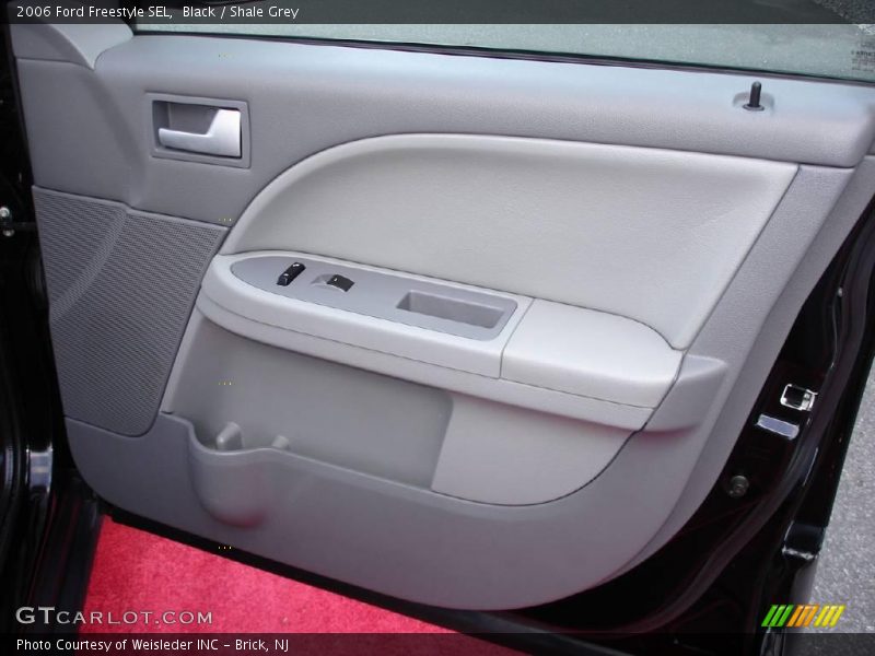 Black / Shale Grey 2006 Ford Freestyle SEL
