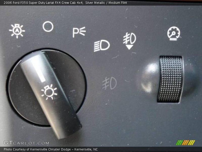 Silver Metallic / Medium Flint 2006 Ford F350 Super Duty Lariat FX4 Crew Cab 4x4