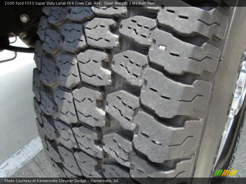 Silver Metallic / Medium Flint 2006 Ford F350 Super Duty Lariat FX4 Crew Cab 4x4