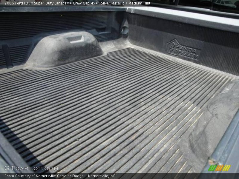 Silver Metallic / Medium Flint 2006 Ford F350 Super Duty Lariat FX4 Crew Cab 4x4