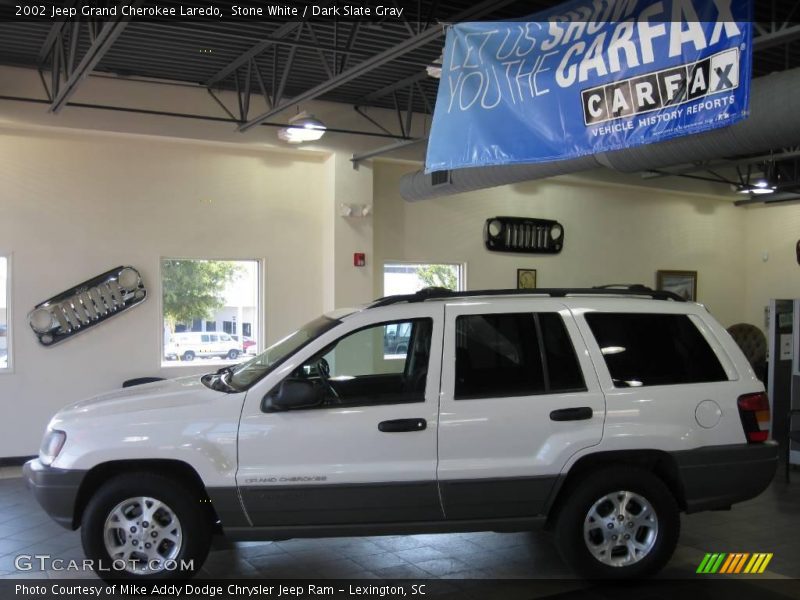 Stone White / Dark Slate Gray 2002 Jeep Grand Cherokee Laredo