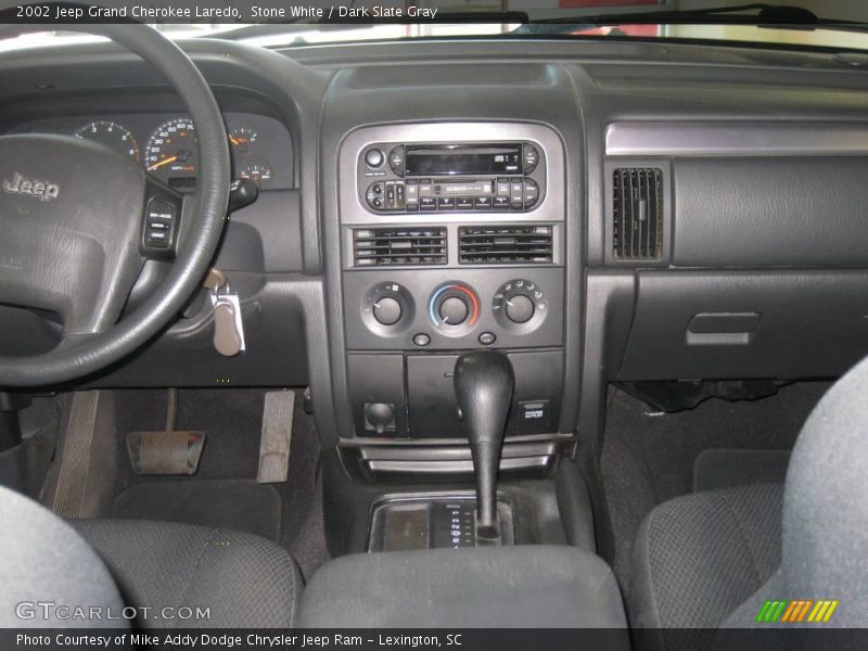 Stone White / Dark Slate Gray 2002 Jeep Grand Cherokee Laredo