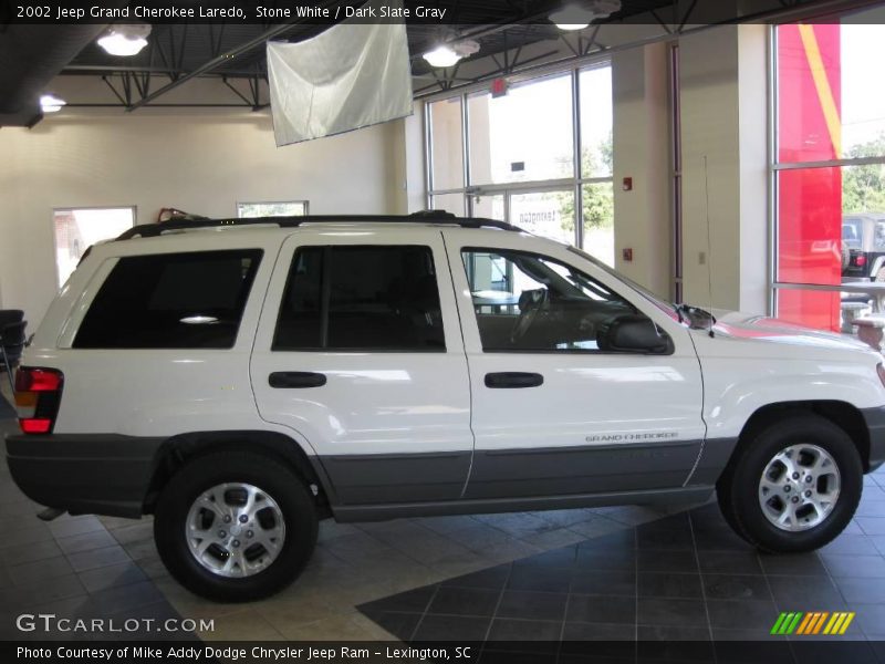 Stone White / Dark Slate Gray 2002 Jeep Grand Cherokee Laredo