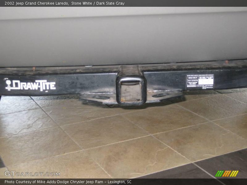 Stone White / Dark Slate Gray 2002 Jeep Grand Cherokee Laredo