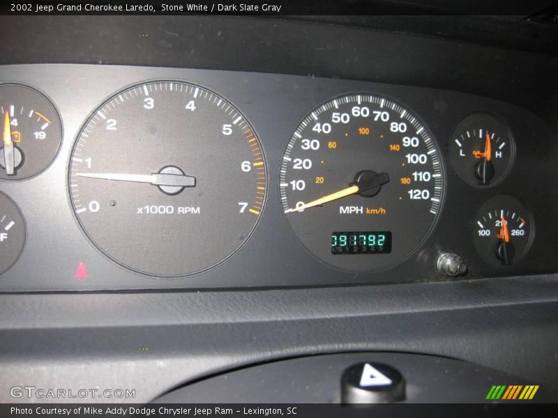 Stone White / Dark Slate Gray 2002 Jeep Grand Cherokee Laredo
