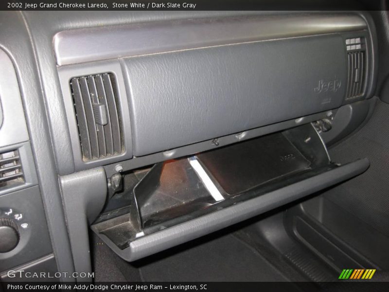 Stone White / Dark Slate Gray 2002 Jeep Grand Cherokee Laredo