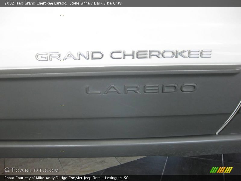 Stone White / Dark Slate Gray 2002 Jeep Grand Cherokee Laredo