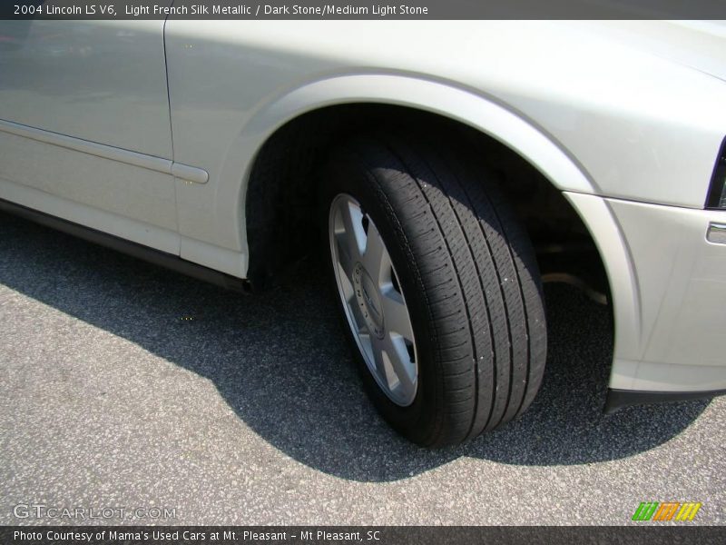 Light French Silk Metallic / Dark Stone/Medium Light Stone 2004 Lincoln LS V6