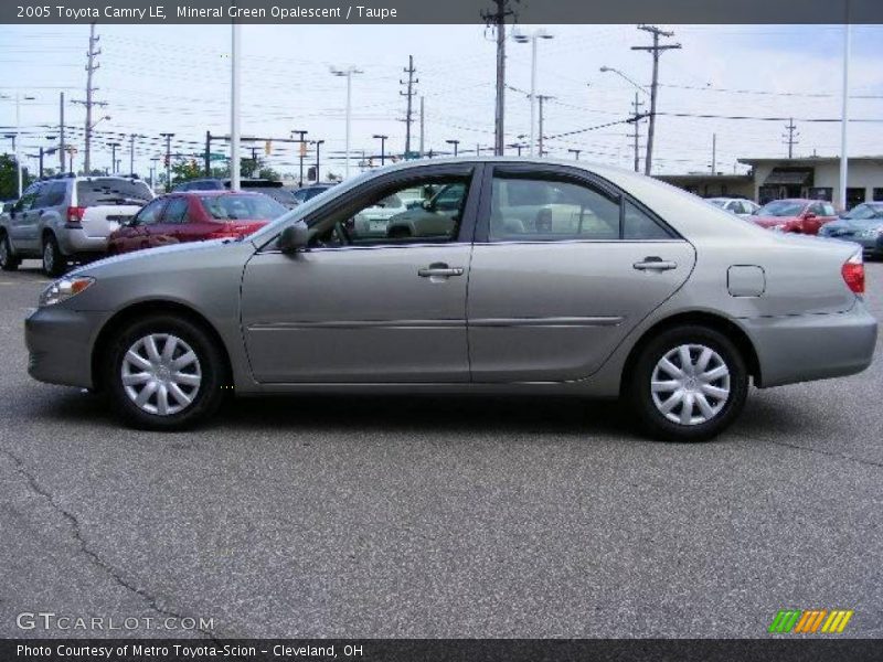 Mineral Green Opalescent / Taupe 2005 Toyota Camry LE