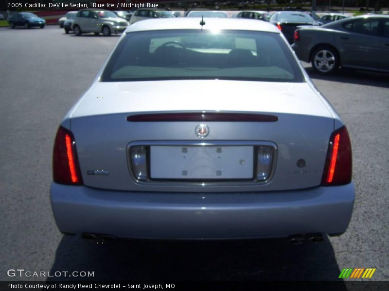 Blue Ice / Midnight Blue 2005 Cadillac DeVille Sedan