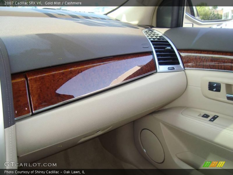 Gold Mist / Cashmere 2007 Cadillac SRX V6
