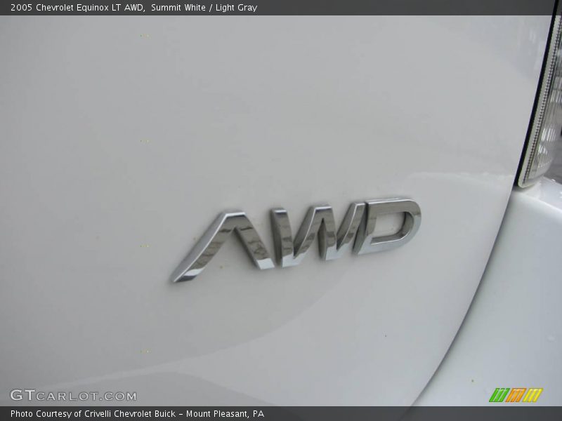 Summit White / Light Gray 2005 Chevrolet Equinox LT AWD