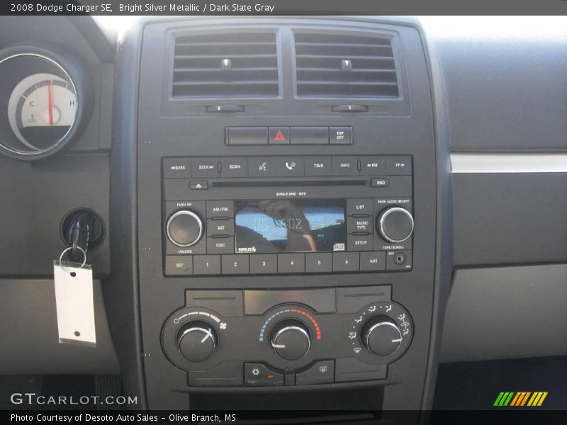 Bright Silver Metallic / Dark Slate Gray 2008 Dodge Charger SE