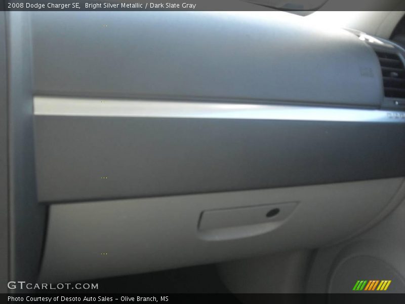 Bright Silver Metallic / Dark Slate Gray 2008 Dodge Charger SE
