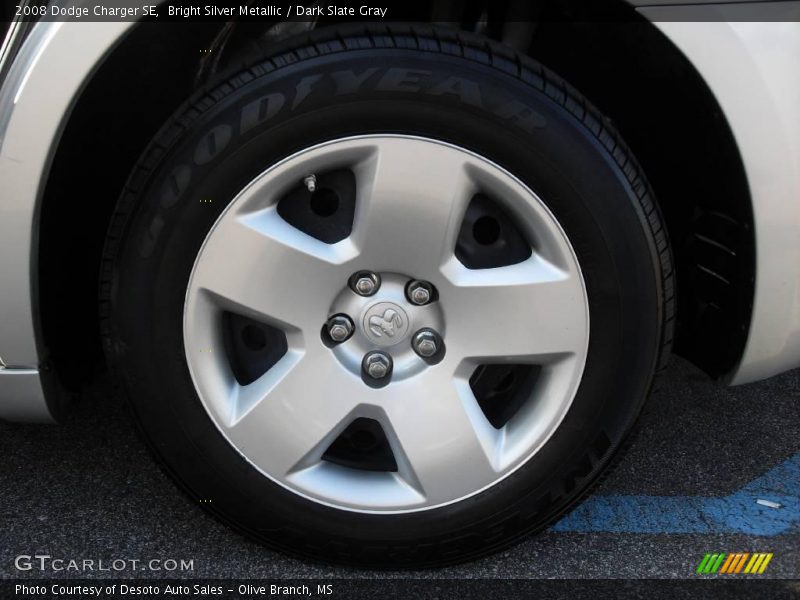 Bright Silver Metallic / Dark Slate Gray 2008 Dodge Charger SE