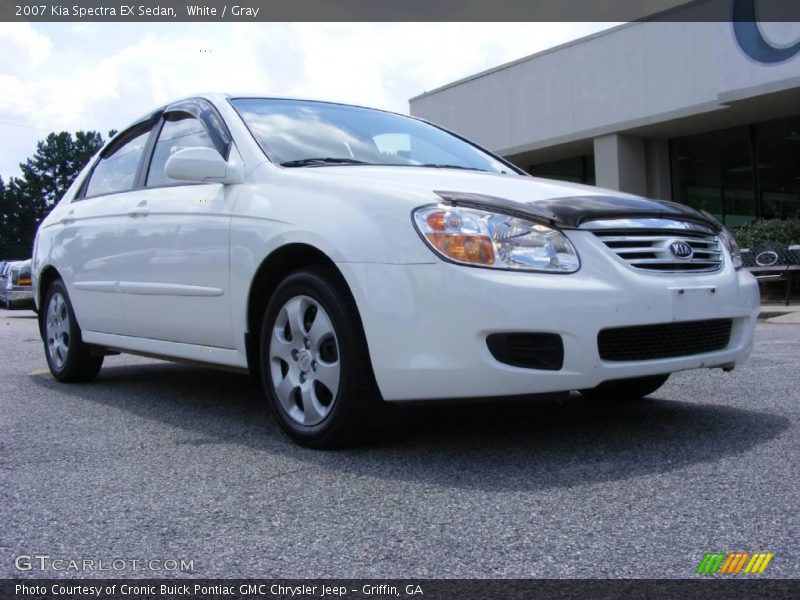 White / Gray 2007 Kia Spectra EX Sedan