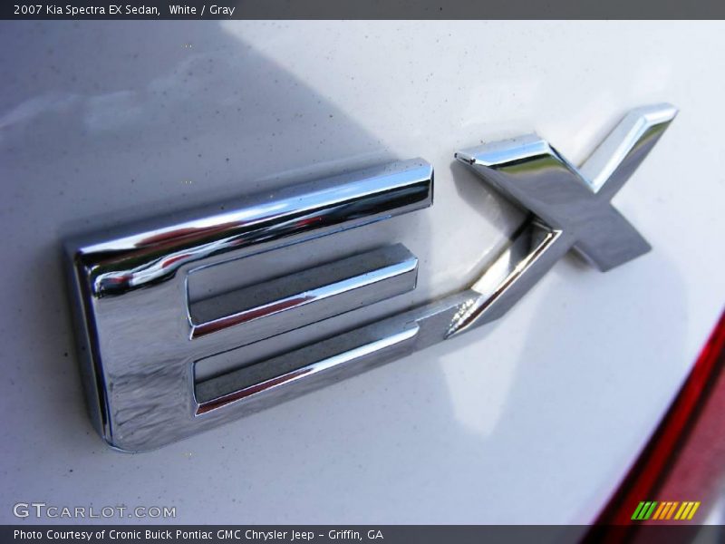 White / Gray 2007 Kia Spectra EX Sedan