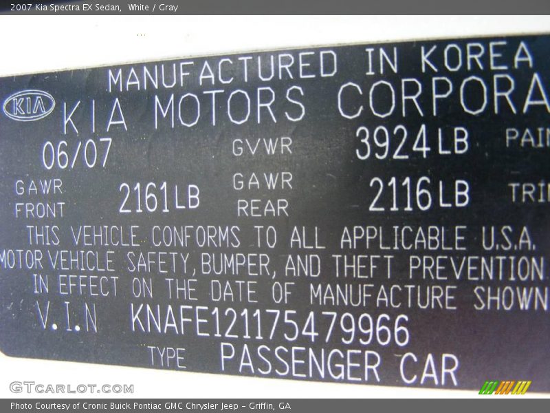 White / Gray 2007 Kia Spectra EX Sedan