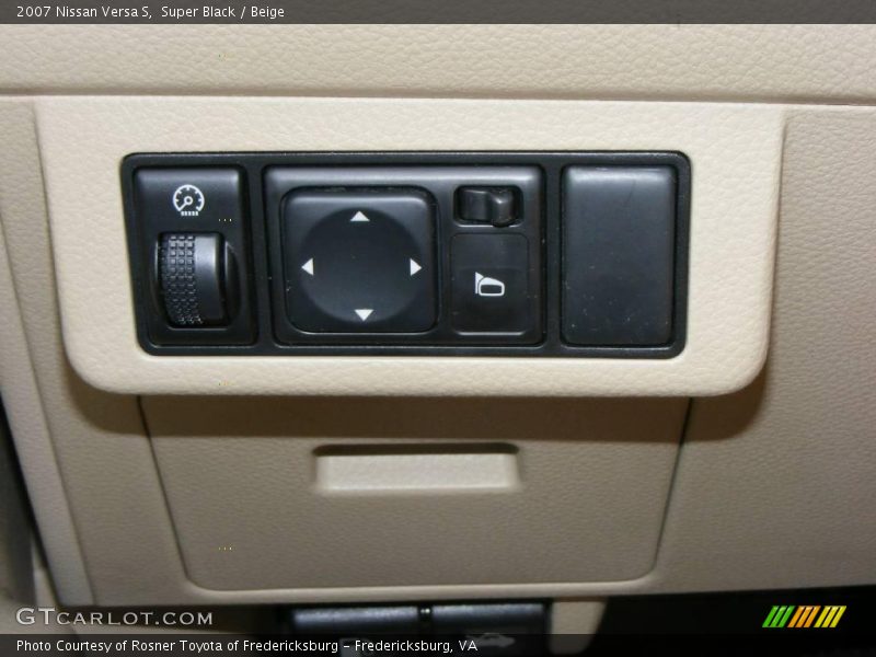 Super Black / Beige 2007 Nissan Versa S