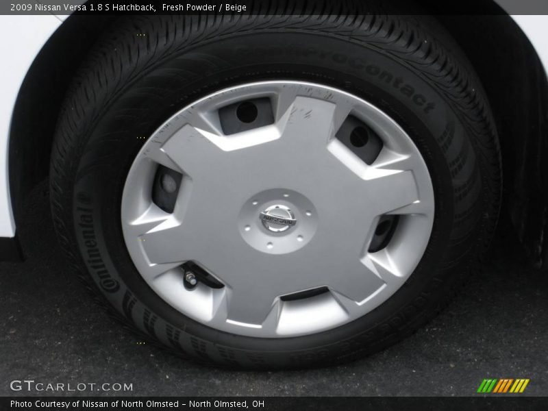 Fresh Powder / Beige 2009 Nissan Versa 1.8 S Hatchback