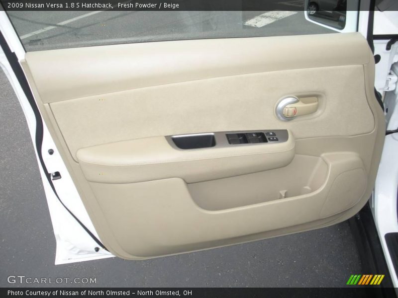Fresh Powder / Beige 2009 Nissan Versa 1.8 S Hatchback