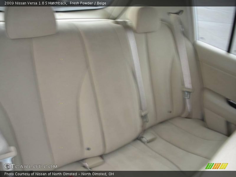 Fresh Powder / Beige 2009 Nissan Versa 1.8 S Hatchback