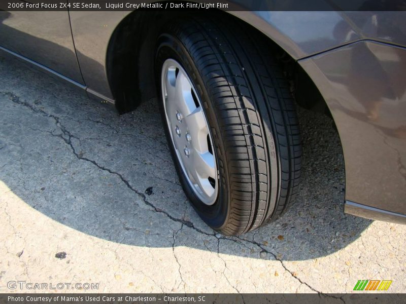 Liquid Grey Metallic / Dark Flint/Light Flint 2006 Ford Focus ZX4 SE Sedan