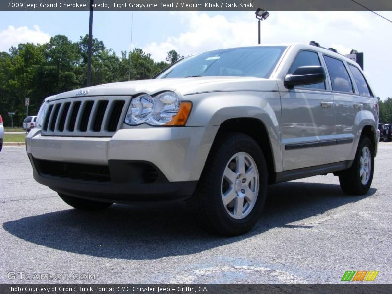 Light Graystone Pearl / Medium Khaki/Dark Khaki 2009 Jeep Grand Cherokee Laredo