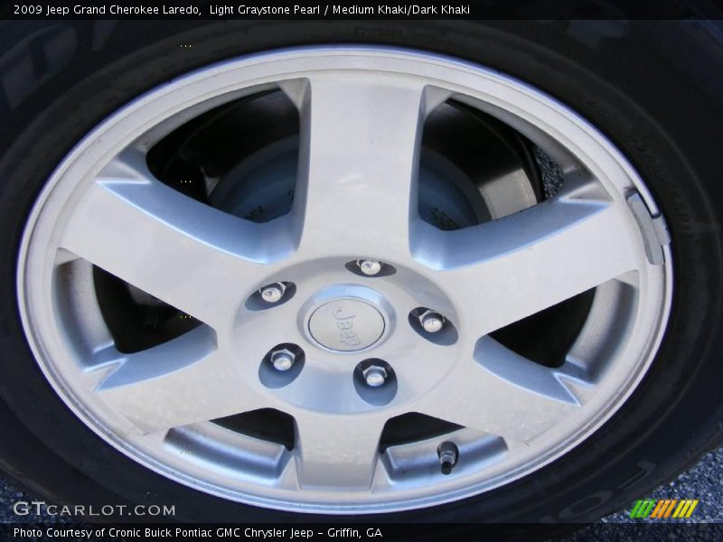 Light Graystone Pearl / Medium Khaki/Dark Khaki 2009 Jeep Grand Cherokee Laredo