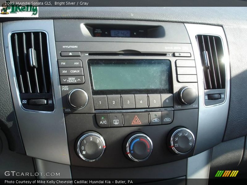 Bright Silver / Gray 2009 Hyundai Sonata GLS