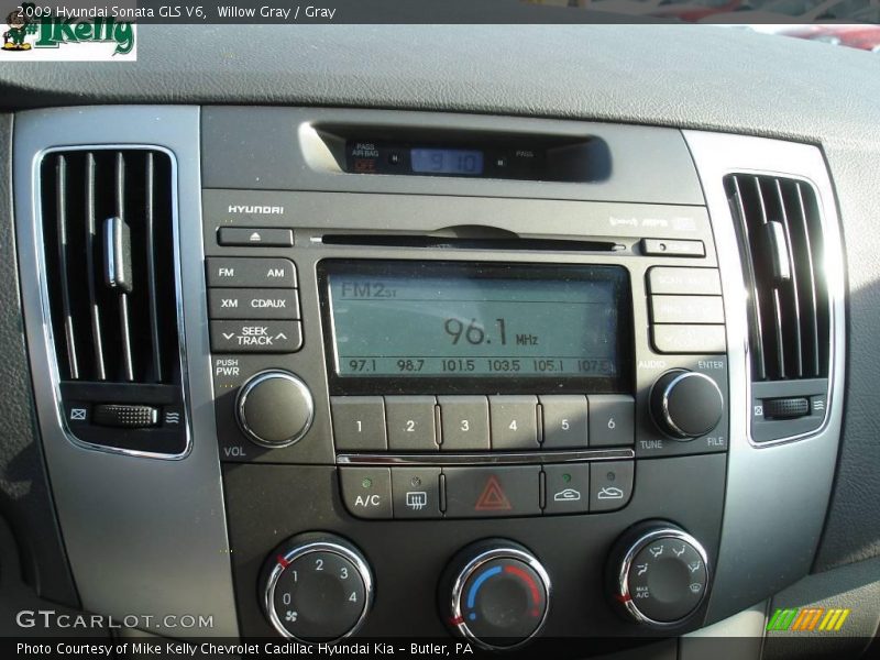 Willow Gray / Gray 2009 Hyundai Sonata GLS V6