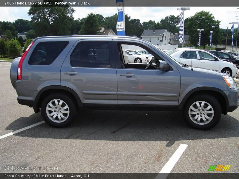 Pewter Pearl / Black 2006 Honda CR-V SE 4WD