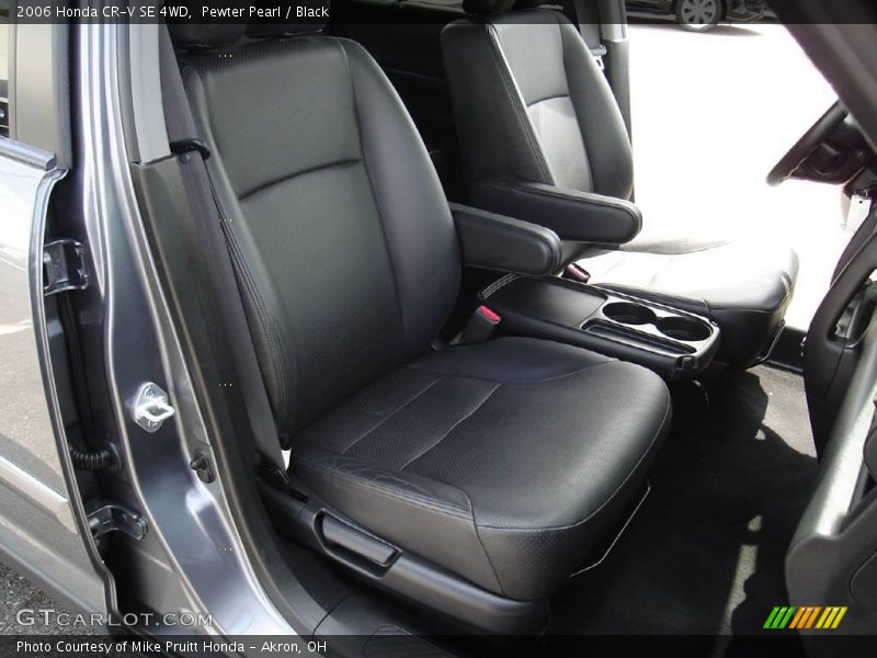 Pewter Pearl / Black 2006 Honda CR-V SE 4WD