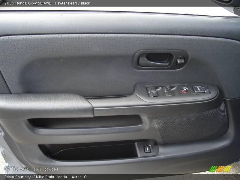 Pewter Pearl / Black 2006 Honda CR-V SE 4WD