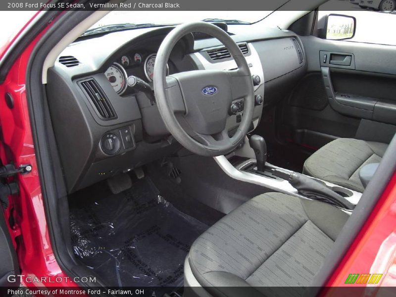 Vermillion Red / Charcoal Black 2008 Ford Focus SE Sedan