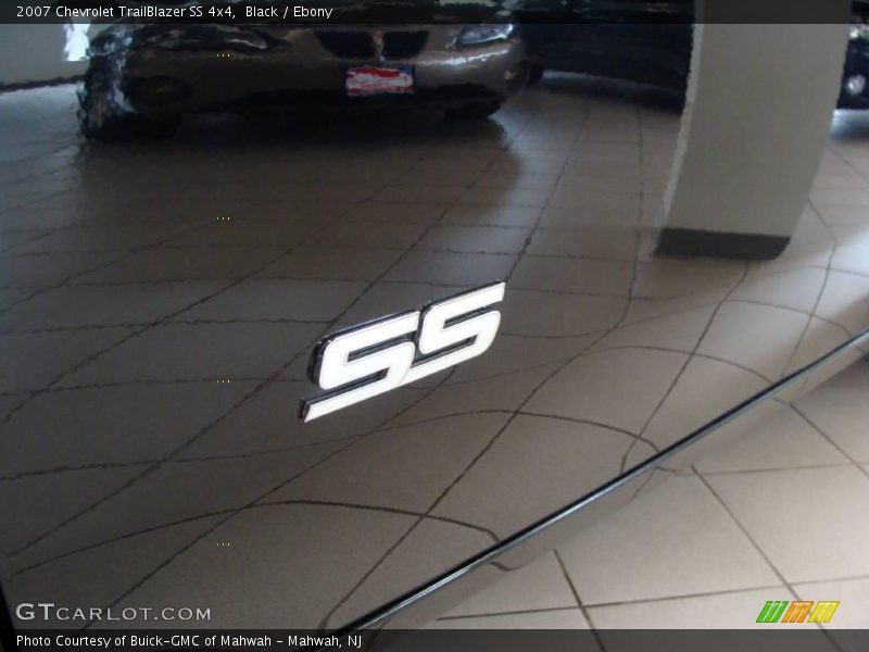 Black / Ebony 2007 Chevrolet TrailBlazer SS 4x4