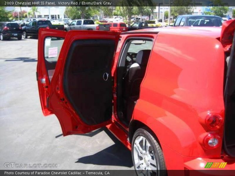 Victory Red / Ebony/Dark Gray 2009 Chevrolet HHR SS Panel